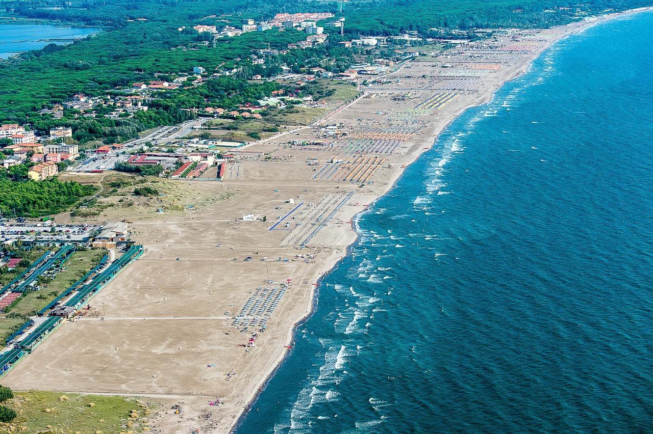 Residence Sole E Mare Appartamenti Rosolina Mare Bagian luar foto